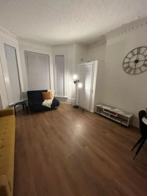 Luxury Two Bedroom Serviced Accommodation - Central London